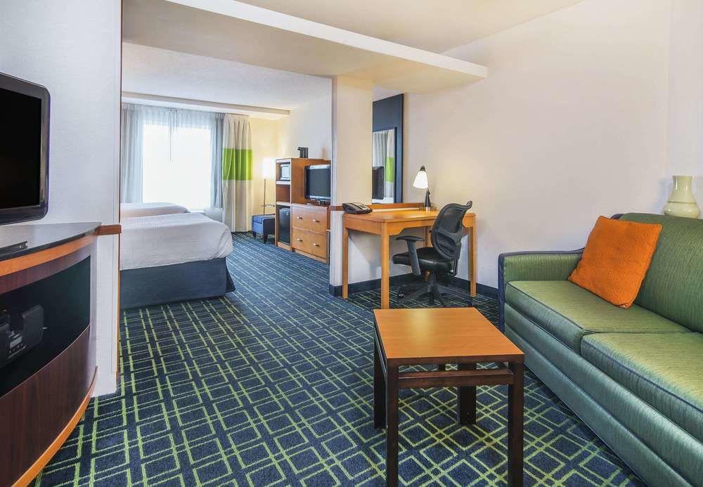 Fairfield Inn Suites Indianapolis Downtown Exterior foto