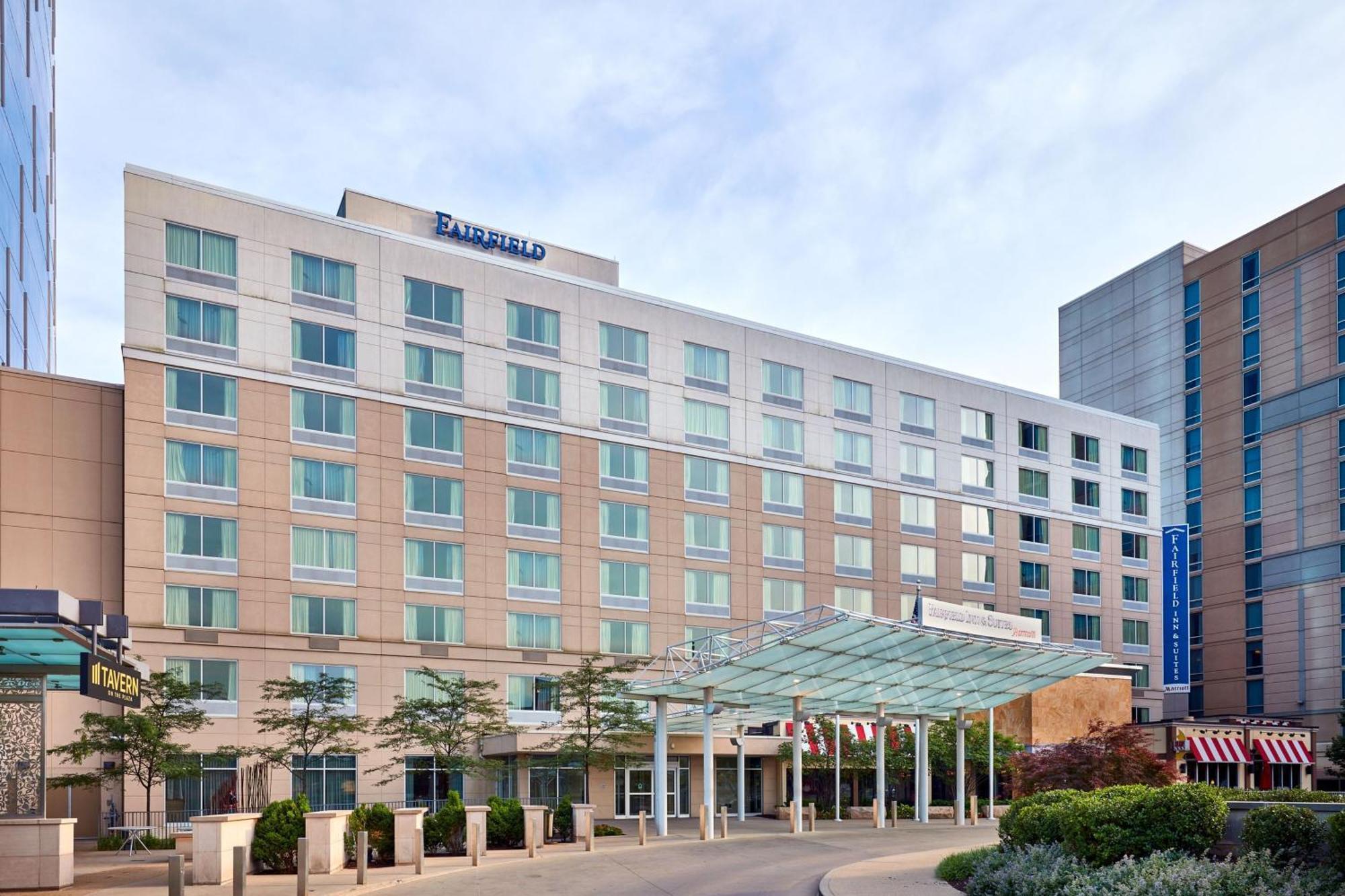 Fairfield Inn Suites Indianapolis Downtown Exterior foto