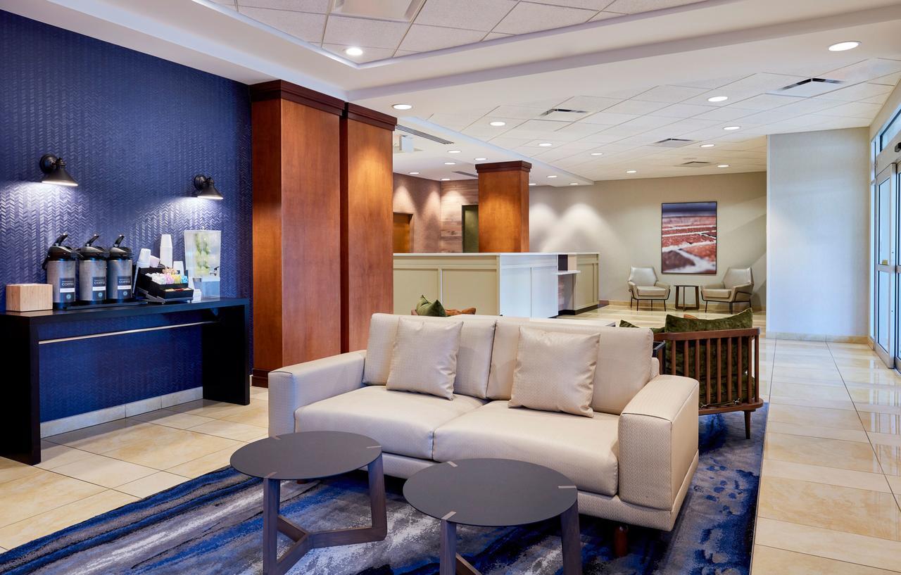 Fairfield Inn Suites Indianapolis Downtown Exterior foto